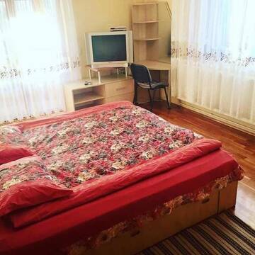 Фото номера Двухместный номер с 1 кроватью и общей ванной комнатой Лоджи Cabana Muntele Paltinei г. Someşu Rece 18