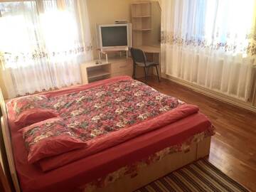 Фото номера Двухместный номер с 1 кроватью и общей ванной комнатой Лоджи Cabana Muntele Paltinei г. Someşu Rece 6